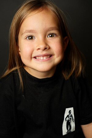 >Аделина Головкина